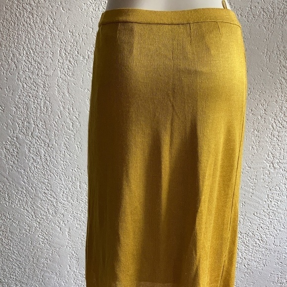 NINA RICCI PARIS VTG mustard color siut. Med?? As is - Picture 13 of 14